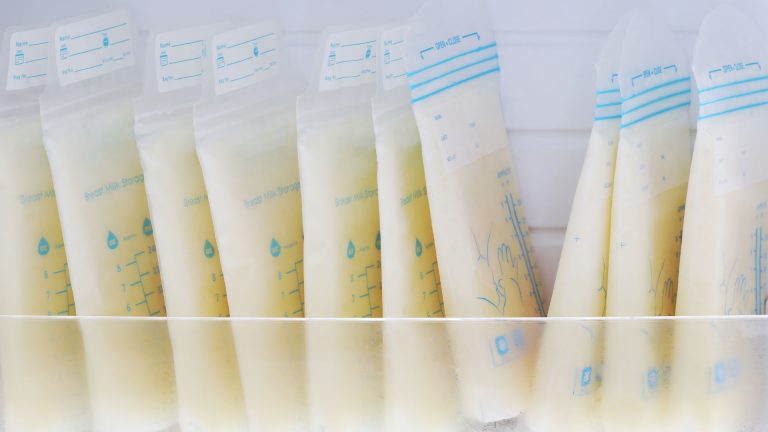 como aumentar a produção de leite materno