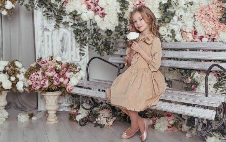 3 Lojas Online Incríveis para Comprar Vestidos de Luxo para Bebês e Meninas